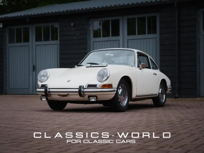 Porsche 912 1965 early painted dash