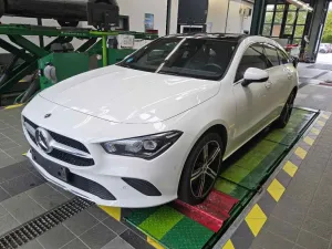 Mercedes-Benz CLA 250e Shooting Brake Panorama LED Kamera AHK