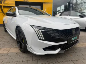 Peugeot 508 SW PSE Hybrid4 360,Navi,Panodach,Allrad,ACC