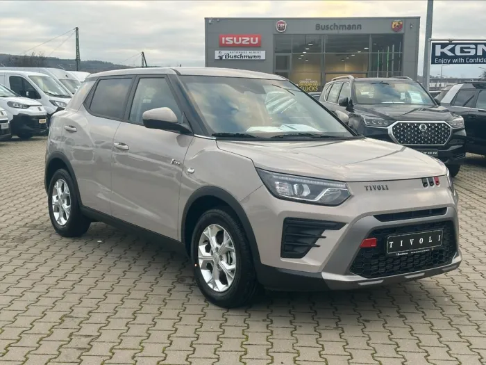 KGM Tivoli 1.5 T-GDI Essential (Nomad)