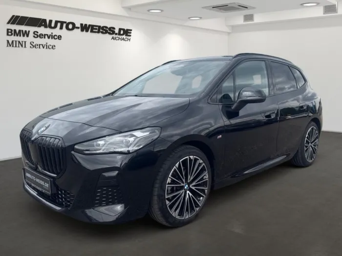 BMW 218 Active Tourer iA M-PAKET+PANO+ACC+LED+BT+AHK