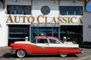 Ford Fairlane Crown Victoria 4.8 V8