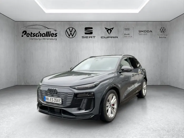 Audi Q6 SUV e-tron performance 225 kW edition one