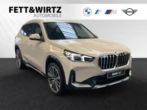 BMW X1 sDrive18i xLine AHK-Head-Up-DA&PA+-LED