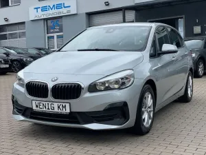 BMW 216d Active Tourer*8xFach*Navi*Wenig-Km*Pdc*Shz*