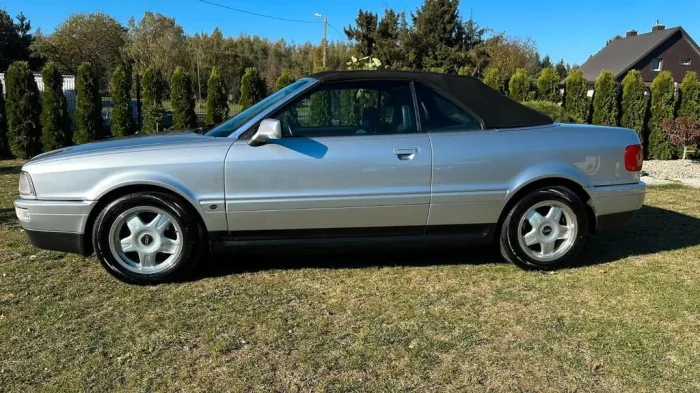 Audi Cabriolet 2.0 - wenig km Scheckheft
