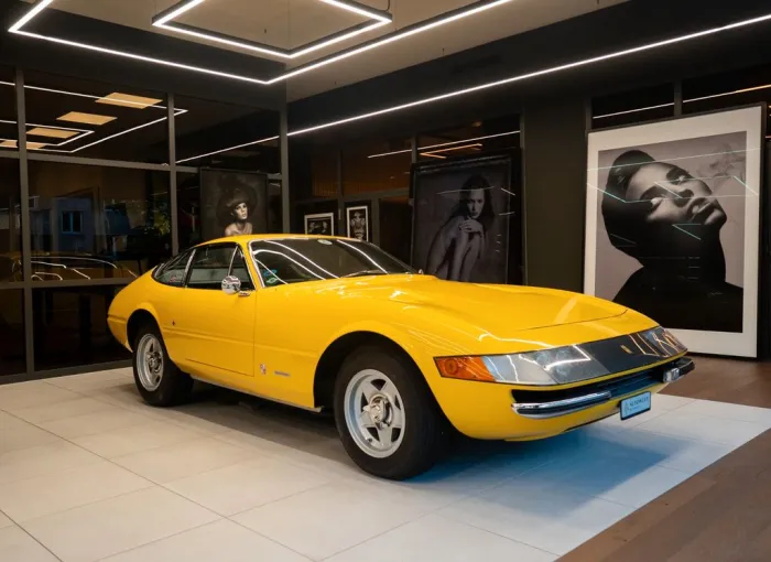 Ferrari 365 GTB Daytona / Plexiglas