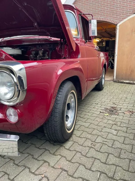 Ford F 100