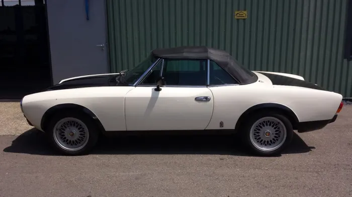 Fiat 124 Spider (1982)