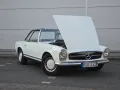 Mercedes-Benz SL 230