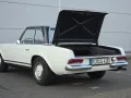 Mercedes-Benz SL 230