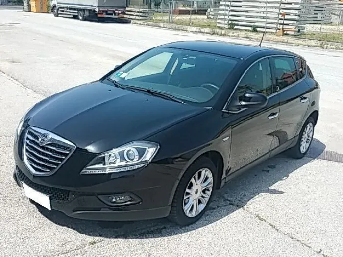 Lancia Delta 1.6 MJT 105CV Silver