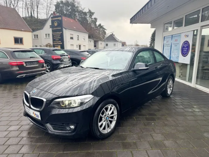 BMW 218 2 Coupe 218 i*Leder*1 Hand*Facelift*