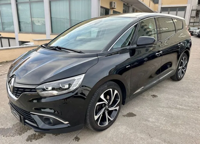 Renault Grand Scenic Blue dCi 120 CV BOSE EDITIO