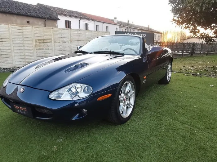 Jaguar XK XKR CONVERTIBILE V8 SUPERGHARGER (PRIM