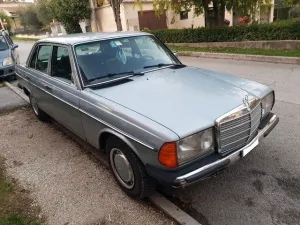 Mercedes-Benz Mercedes Tre Volumi (W123) 200 Metano