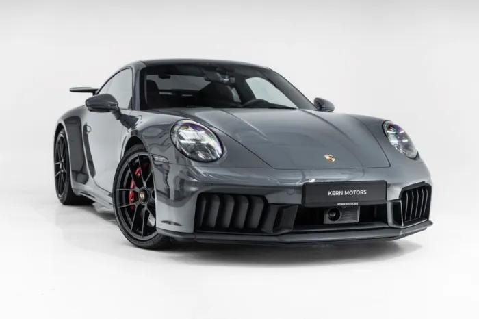 Porsche 992.2 Carrera 4 GTS THybr*Burmester*Aerokit*Lift