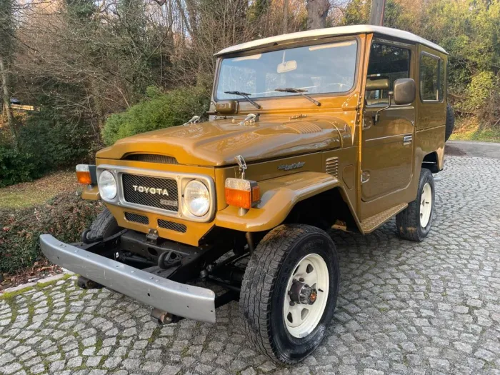 Toyota Land Cruiser BJ 42  Top!  5.Gang!  H-Zul.!