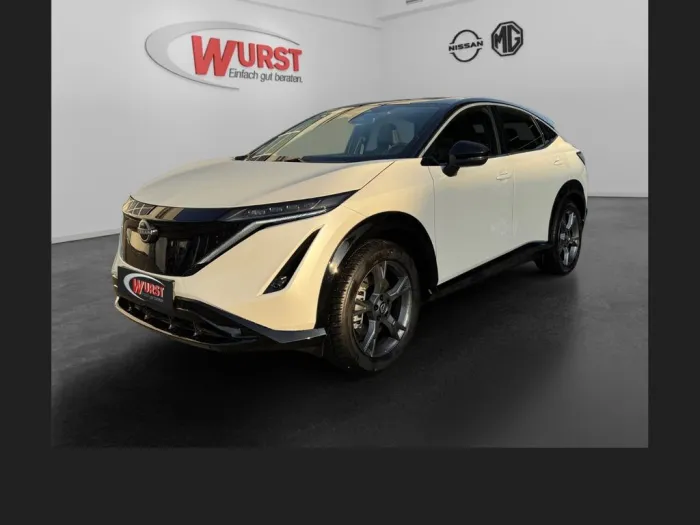 Nissan Ariya 63 kWh 22kW CCS Wärmepumpe Alcantara Kamer