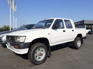 Toyota 4 Runner/Hilux Hilux 2.4 diesel 4 POSTI A