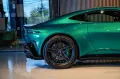 Aston Martin Vantage 4.0 V8 Schalensitze / Podium Green / B&W