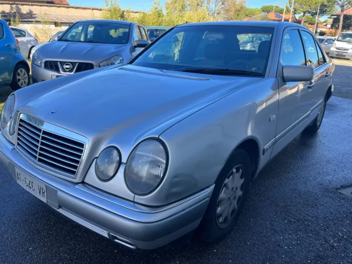 Mercedes-Benz Mercedes-benz E 230 cat Elegance GPL CAMBIO AUTO