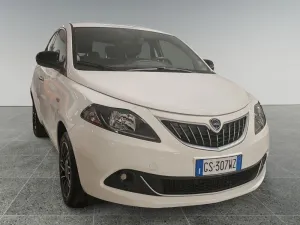 Lancia Ypsilon 1.0 FireFly 5 porte S&S Hybrid Pl