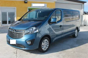 Opel Vivaro9Posti
