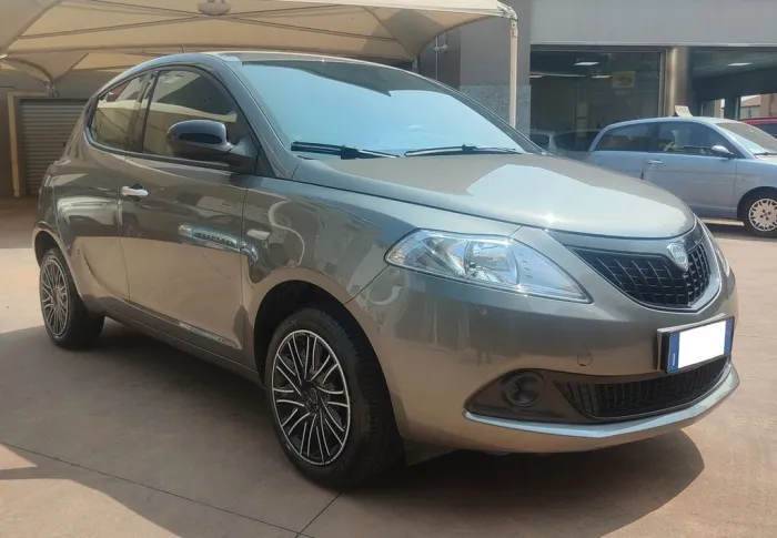 Other Lancia Ypsilon 1.0 Hybrid Oro