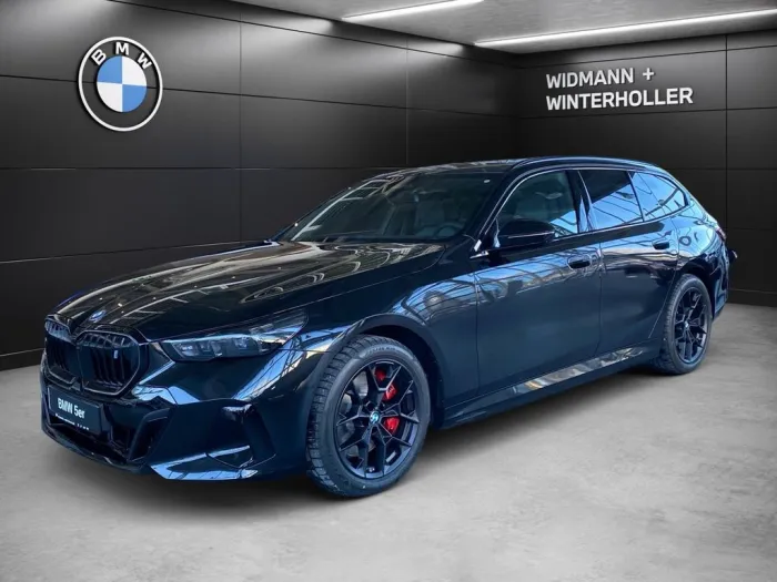 BMW i5 xDrive40 Touring 360° ACC AHK Keyless Pano