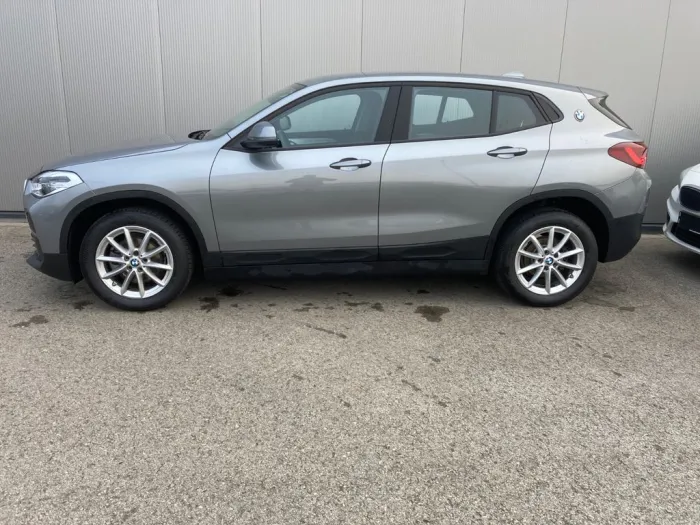 BMW X2 sDrive18i *DAB*Navi*PDC*LED