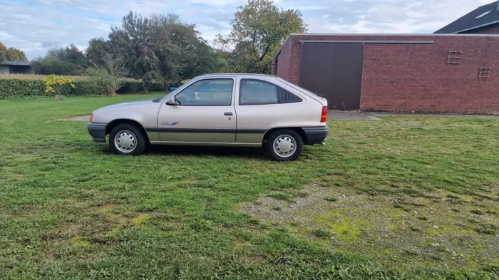 Opel Kadett E-CC 1.6 Life  Automatik 7500km