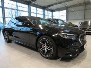 Mercedes-Benz E 220 d AMG*