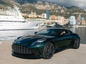 Aston Martin DB12 4.0 V8