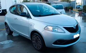 Lancia Ypsilon 1.0 FireFly 5 porte S&S Hybrid Ec