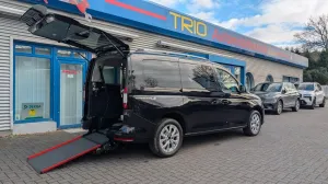 Ford GrandTourneo Connect Titanium Behindertengerech