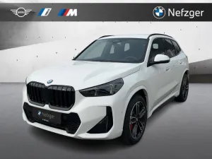 BMW X1 sDrive20i M Sport Alcantara HUD LED AHK-klapp