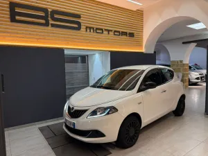 Lancia Ypsilon 1.0 FireFly 5 porte S&S Hybrid Ec