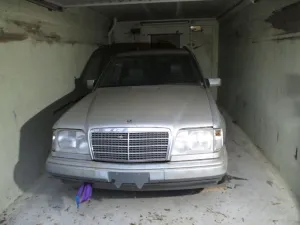 Mercedes-Benz 320
