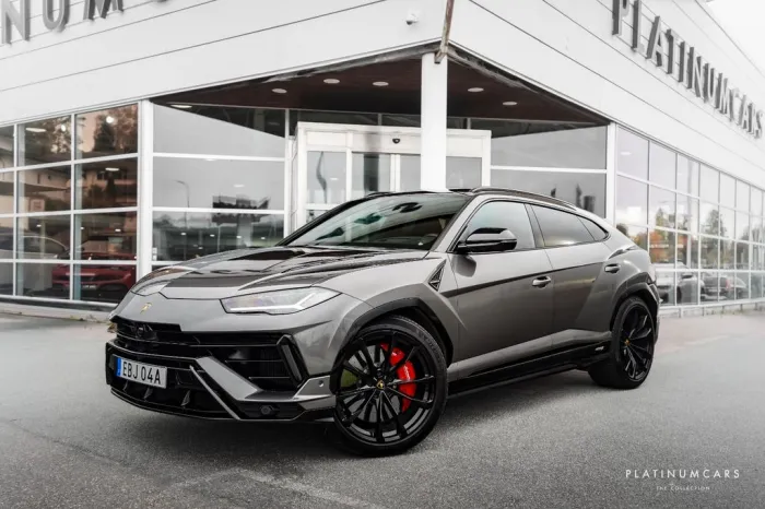Lamborghini Urus S 666hp 2024 / Style / Dark / B&O