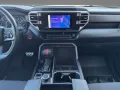 Toyota Tundra Crew Max SR mit Differenzialsperre 4x4
