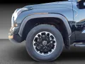 Toyota Tundra Crew Max SR mit Differenzialsperre 4x4