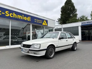 Opel Senator-A * H-Kennzeichen * TÜV Neu *
