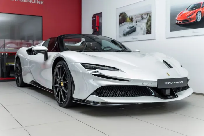 Ferrari SF90