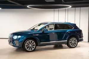 Bentley Bentayga 4.0 V8 EWB Azure 4WD Autom.