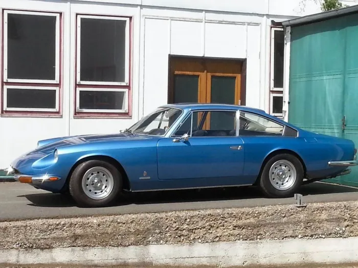 Ferrari 365 GT 2 + 2