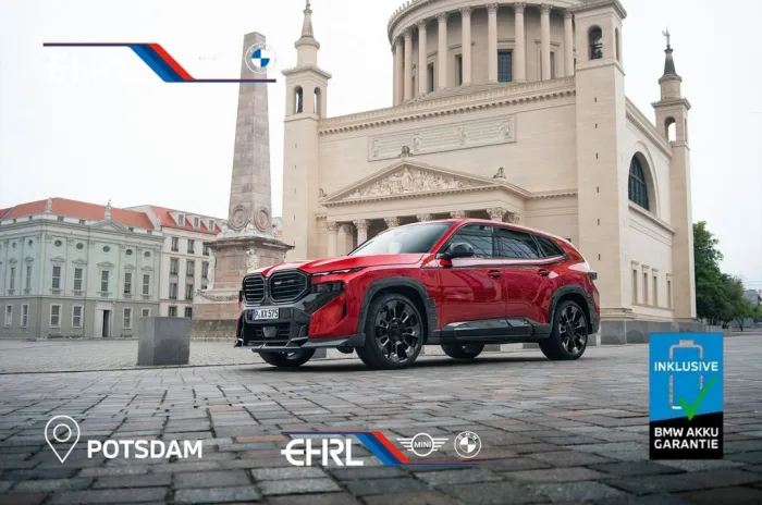 BMW XM Label Red / LARTE Design Carbon