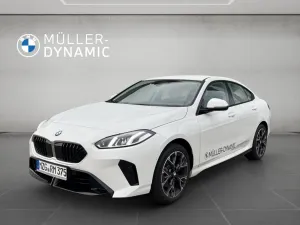 BMW 216 GRAN COUPÈ M SPORT DESIGN PARKING DRIVING AS