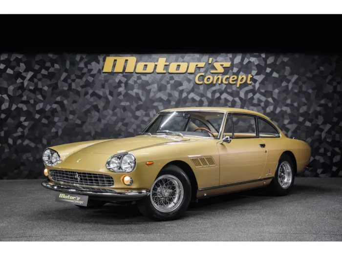 Ferrari 330 GT 2+2 - 
