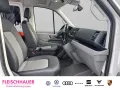Volkswagen Crafter mittellang Hochdach 35 Kasten+Krankenfah